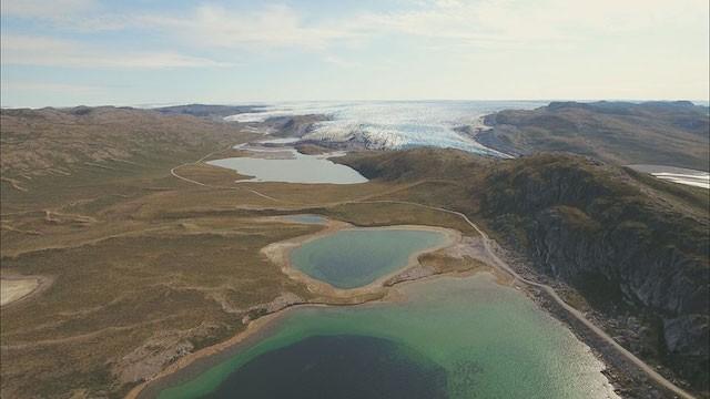 Aasivissuit – Nipisat. Inuit Hunting Ground between Ice and Sea