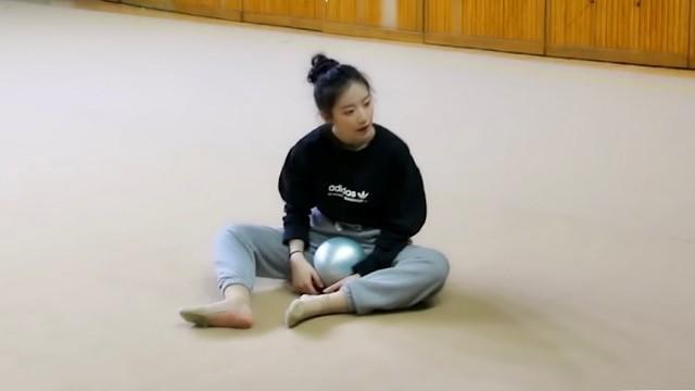 I-TALK #24: 2019 New Year's Special Rhythmic Gymnastics with Shuhua - Behind the Scenes