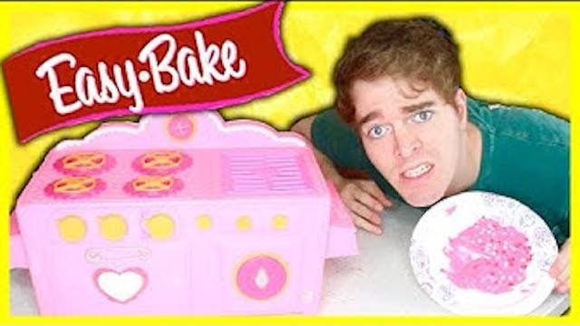 TRYING AN EASY BAKE OVEN!