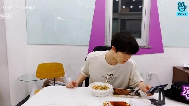 Who Wants to Eat with Sanha