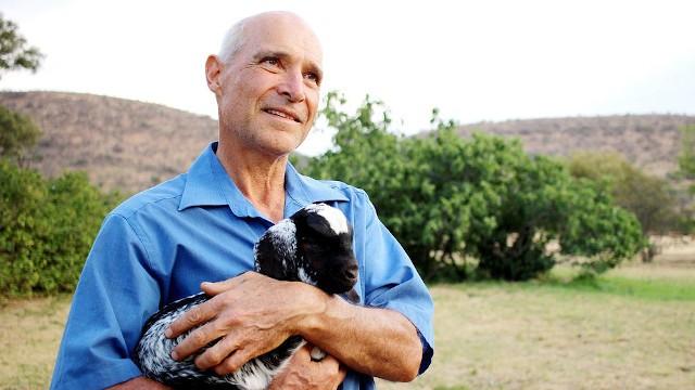 Folge 3: Viehzüchter Gerhard begrüßt seine Hofdamen in Südafrika