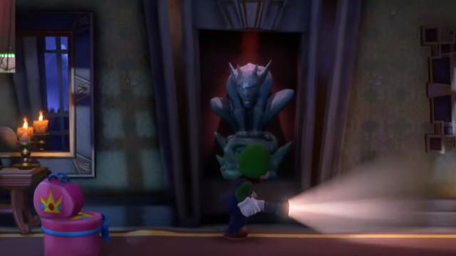 Crushing Spiders Gives You MONEY in Luigi's Mansion 3