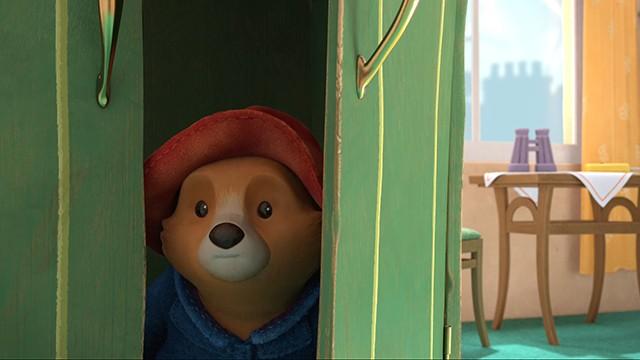 Paddington and the Wardrobe