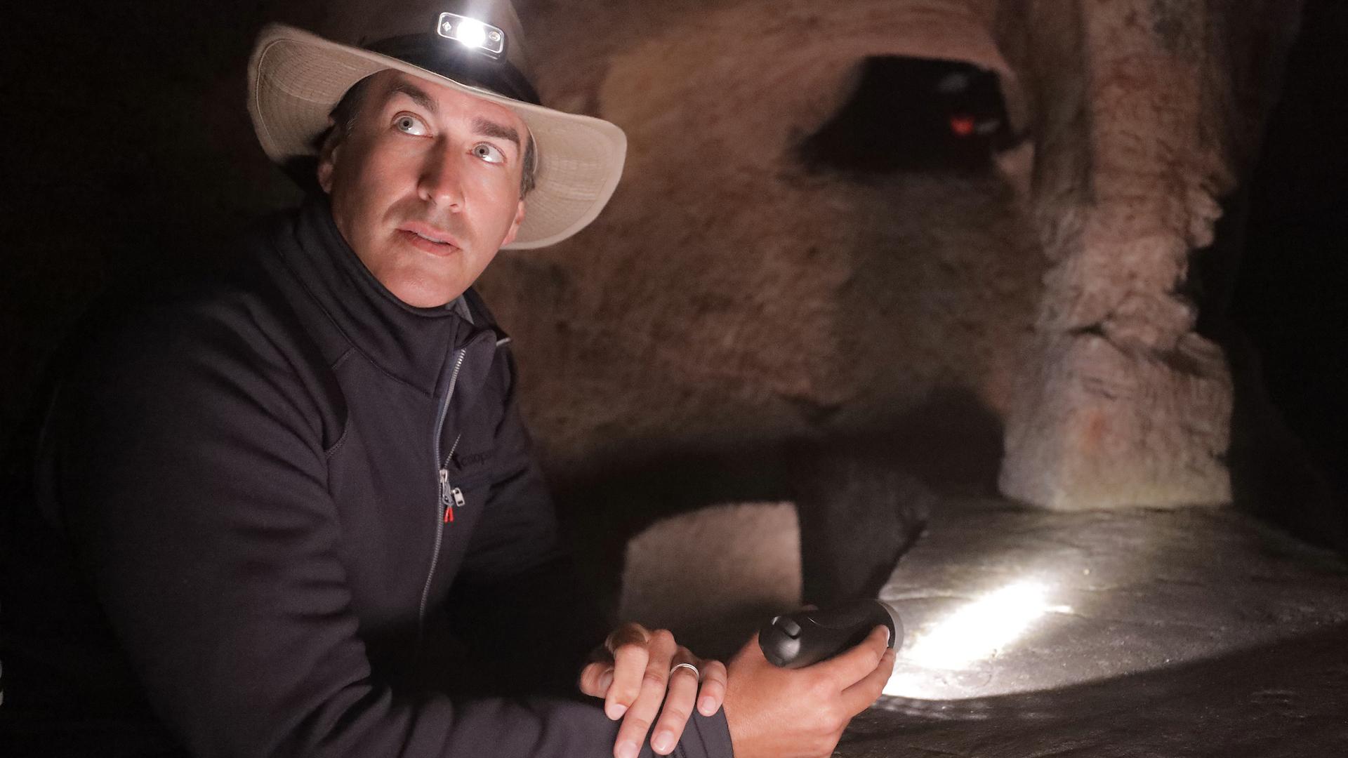 Rob Riggle: Global Investigator