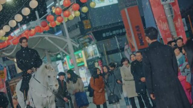 “내 세계에서 같이 살면 안 될까?” 이곤, 정태을에 평행세계 프러포즈!