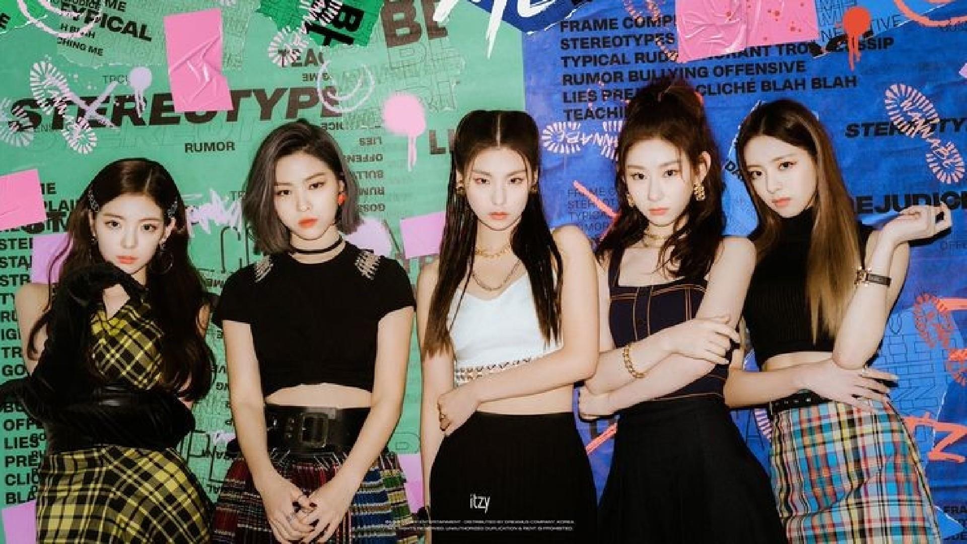 ITZY: WANNA BEHIND