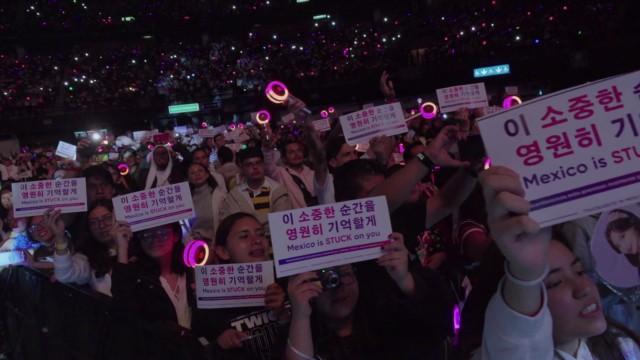 TWICE 'LIGHTS' to Everyone