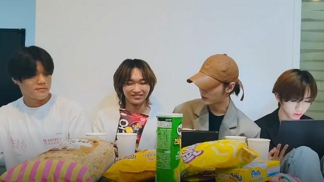 BB Let's eat cookies!