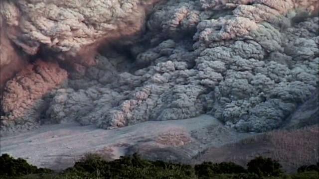 Volcanoes: Fire & Fury