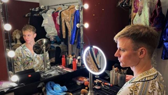 Caught in the Act - Shane Jenek / Courtney Act