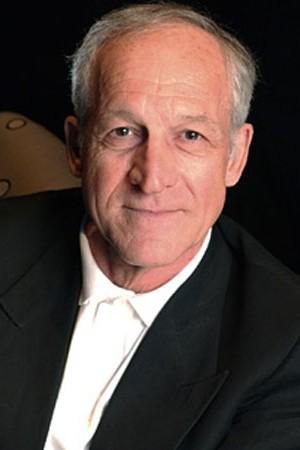 Picture of Daniel J. Travanti