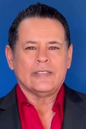 Picture of Raymond Cruz