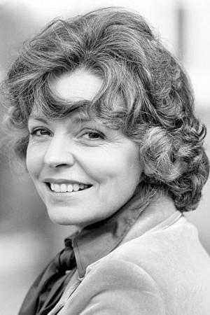 Picture of Pauline Yates