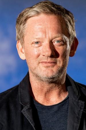 Picture of Douglas Henshall
