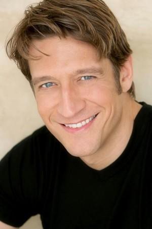 Picture of Robert Gant
