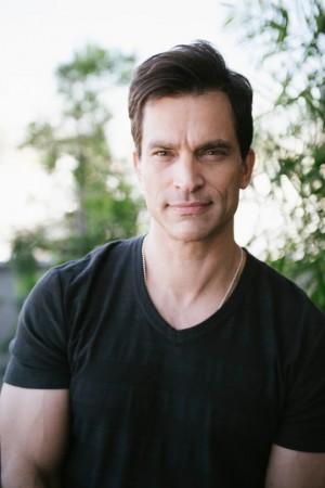 Picture of Johnathon Schaech