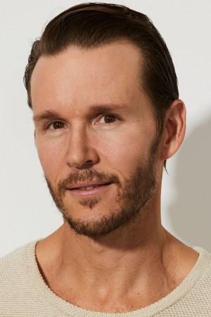 Picture of Ryan Kwanten