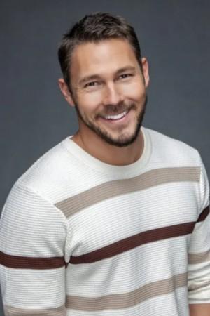 Picture of Scott Clifton