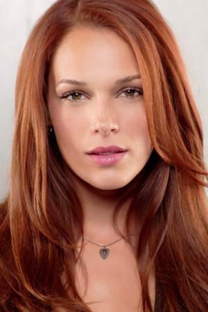 Picture of Amanda Righetti