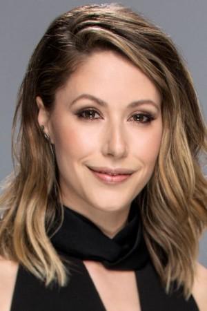 Picture of Amanda Crew