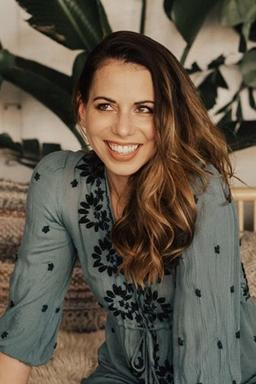 Laura Bailey