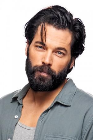 Picture of Tim Rozon
