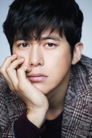 Picture of Go Soo
