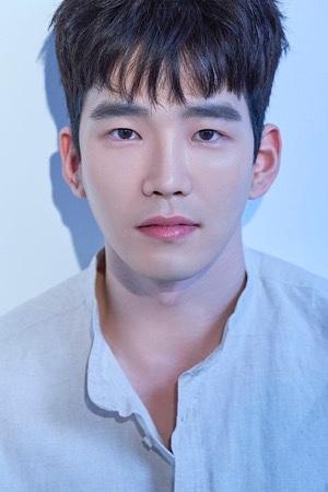 Picture of Go Yoon