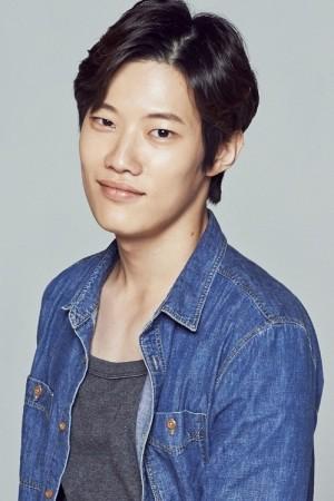 Picture of Shin Joo-hwan