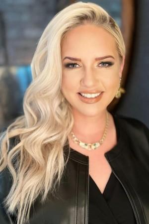 Picture of Sarah Knappik