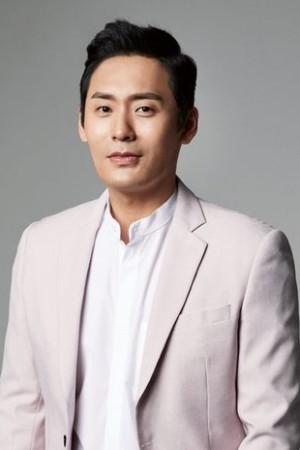 Picture of Choi Dae-hoon