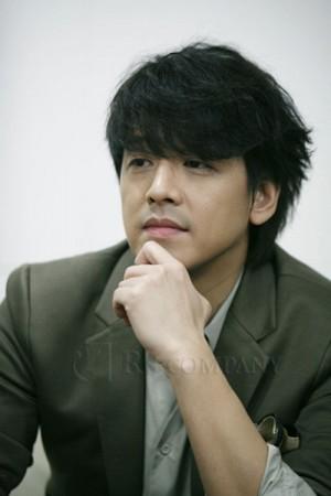 Picture of Ryu Si-Won