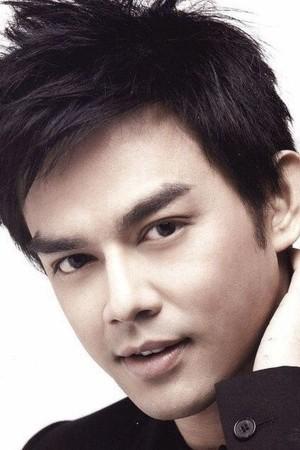 Picture of Mos Patiparn Pataweekarn