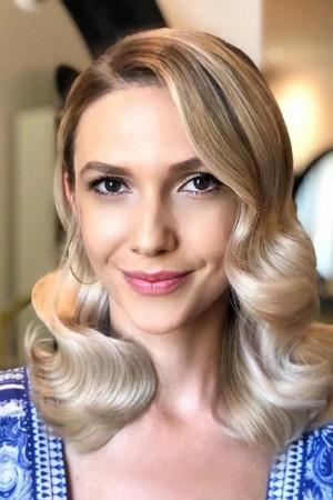 Picture of Adela Popescu