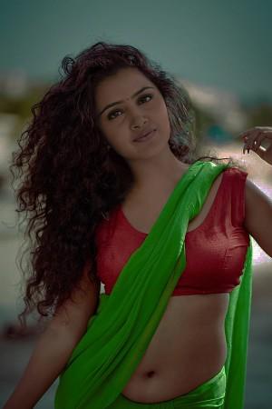 Picture of Anupama Parameswaran