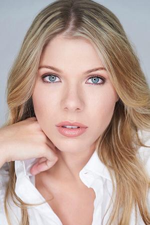 Picture of Samantha Brown