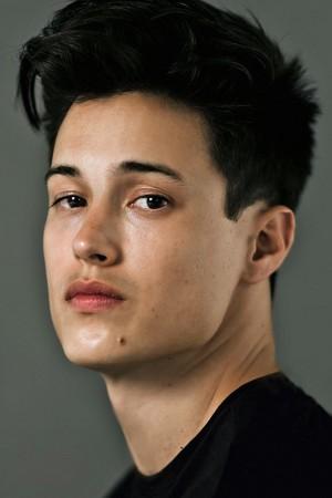 Picture of Derek Luh