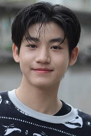 Picture of Almond Poomsuwan Suwansatit