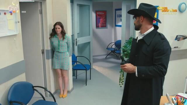 Elisabete quase desmaia quando vê El Cacto!