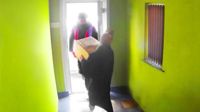 Delivery Guy Gave Zero Warning