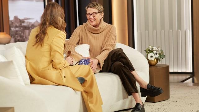 Behind the Scenes with Annette Bening, Kristina Zias