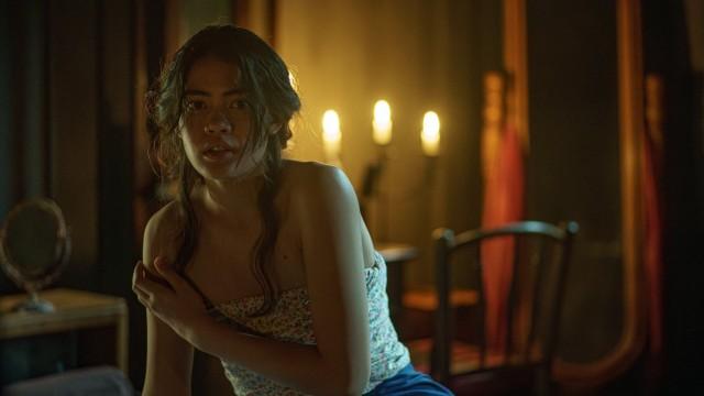 "Mae Ratri" launches beautiful flowers from the Flower Hall