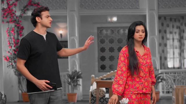 Ruhi Blames Rohit