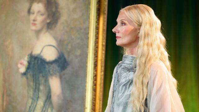 Joely Richardson