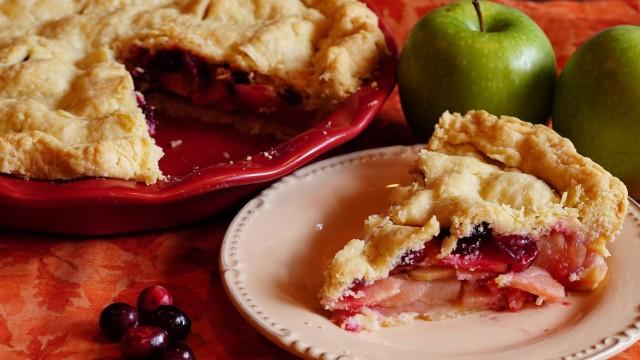 Cranberry Apple Pie & the Invention of Thanksgiving