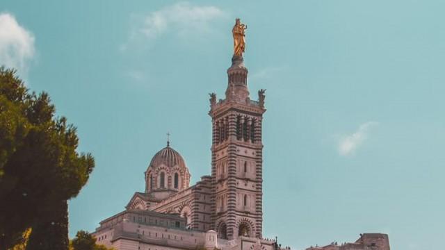 Notre-Dame de la Garde: A Symbol on the Edge