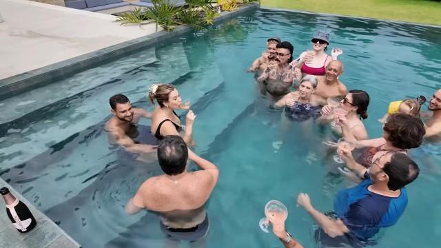 Diva Depressão, Receitinhas E Piscina