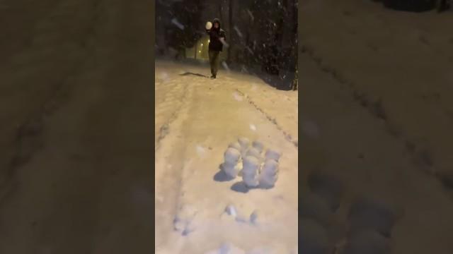 Bowling with Snow