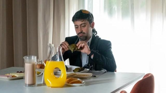 Olvidan el cumpleaños de Brayan y Rosmery lo sorprende