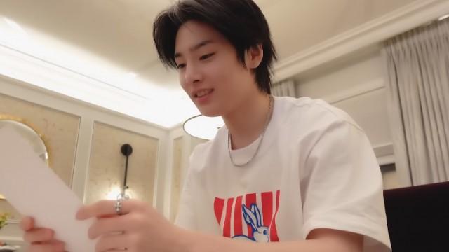 [I.N] I.N's Plop-Vlog 9 in Busan & London